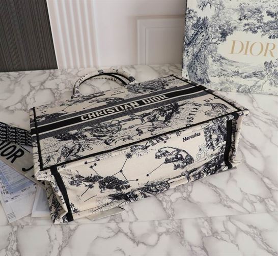 Large Dior Book Tote Latte Toile de Jouy Zodiac Embroidery – DB039