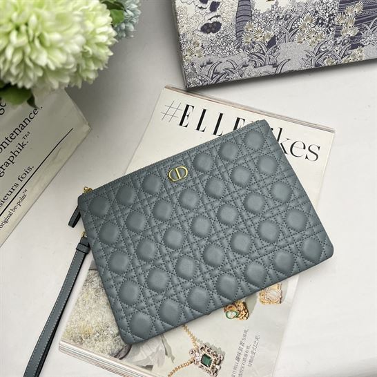 Large Dior Caro Daily pouch Cloud Blue – DB042