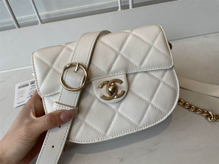Messenger Bag Grained Calfskin & Gold-Tone Metal White – CB021