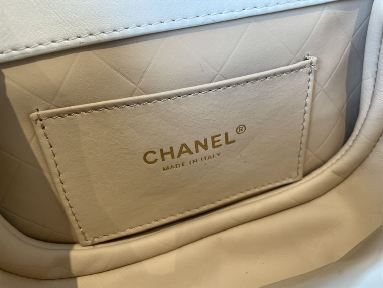 Messenger Bag Grained Calfskin & Gold-Tone Metal White – CB021