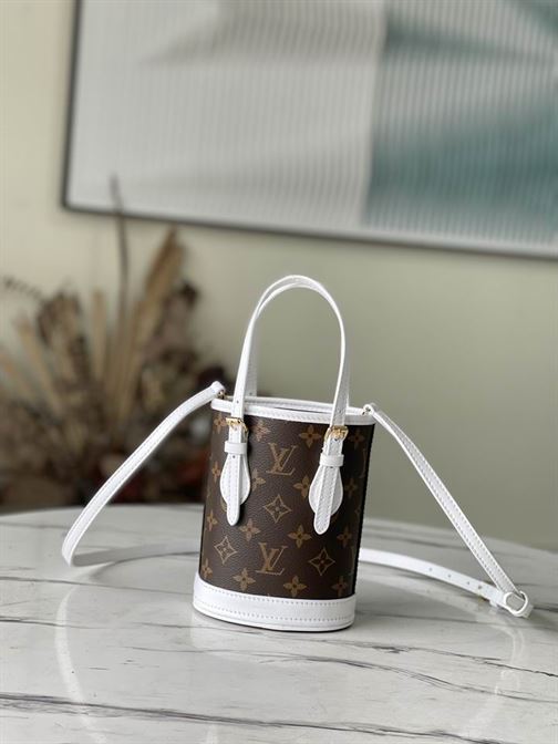 Nano Bucket White Monogram coated canvas – LB050