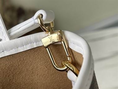 Nano Bucket White Monogram coated canvas – LB050