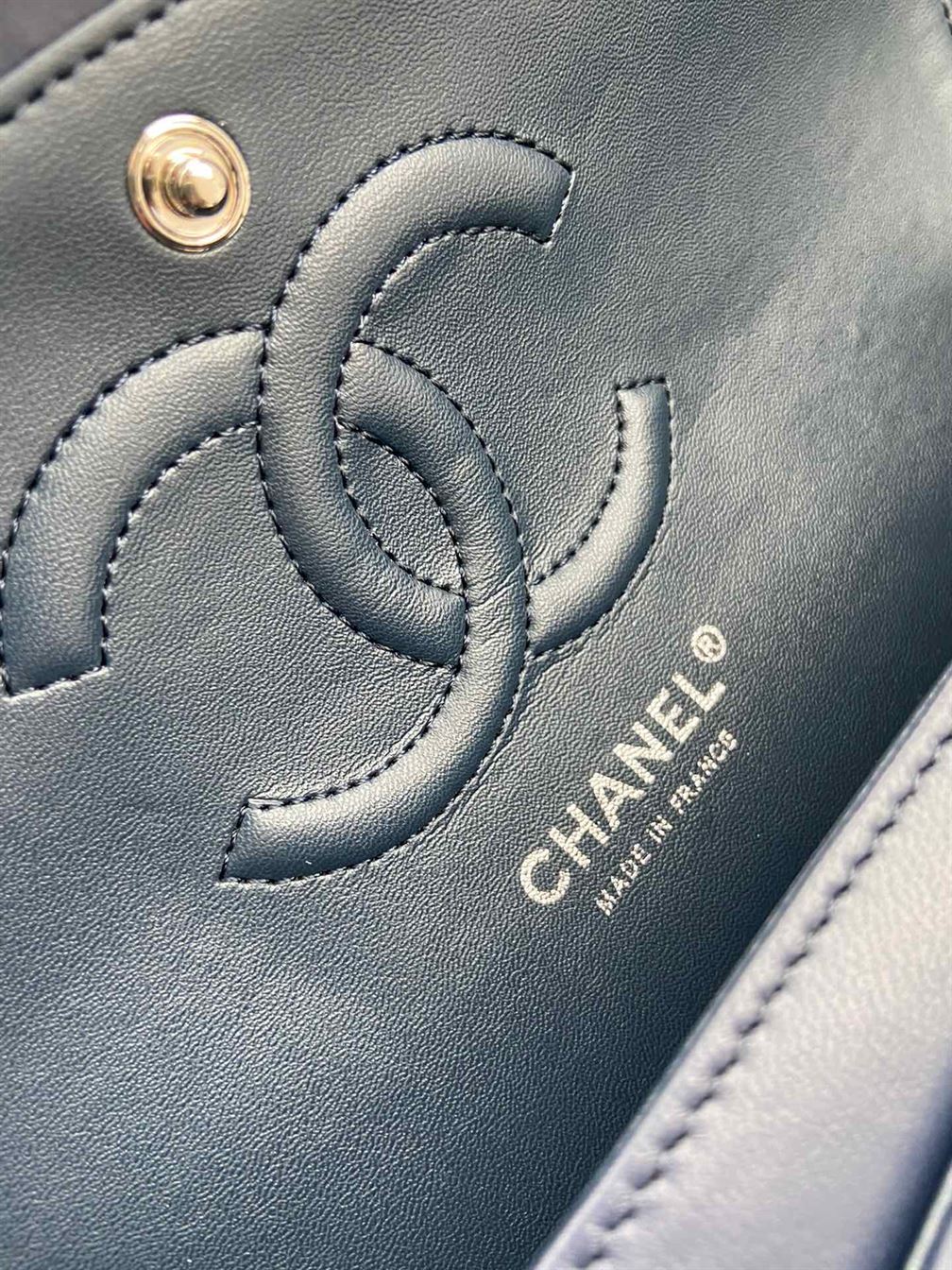 Satchel Navy Blue Grained Calfskin & Gold-Tone Metal – CB023