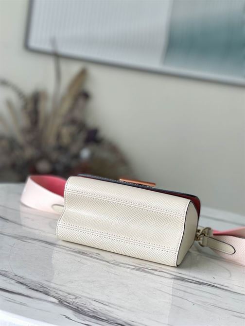 Twist PM handbag Quartz White Epi grained leather – LB041