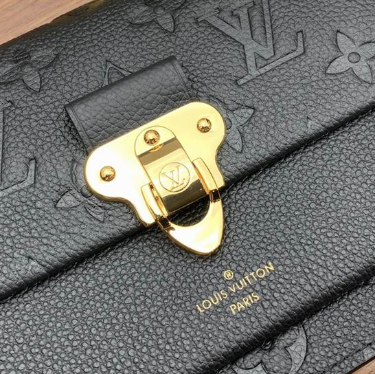 Vavin Chain Wallet Black Embossed cowhide leather – LB044