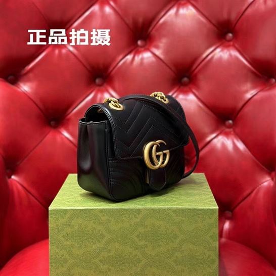 GG Marmont Matelassé mini tote bag Black chevron leather – GB148