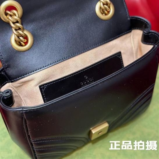 GG Marmont Matelassé mini tote bag Black chevron leather – GB148