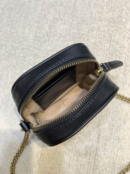 GG Marmont mini bag Black matelassé chevron leather – GB159