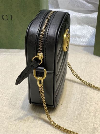 GG Marmont mini bag Black matelassé chevron leather – GB159