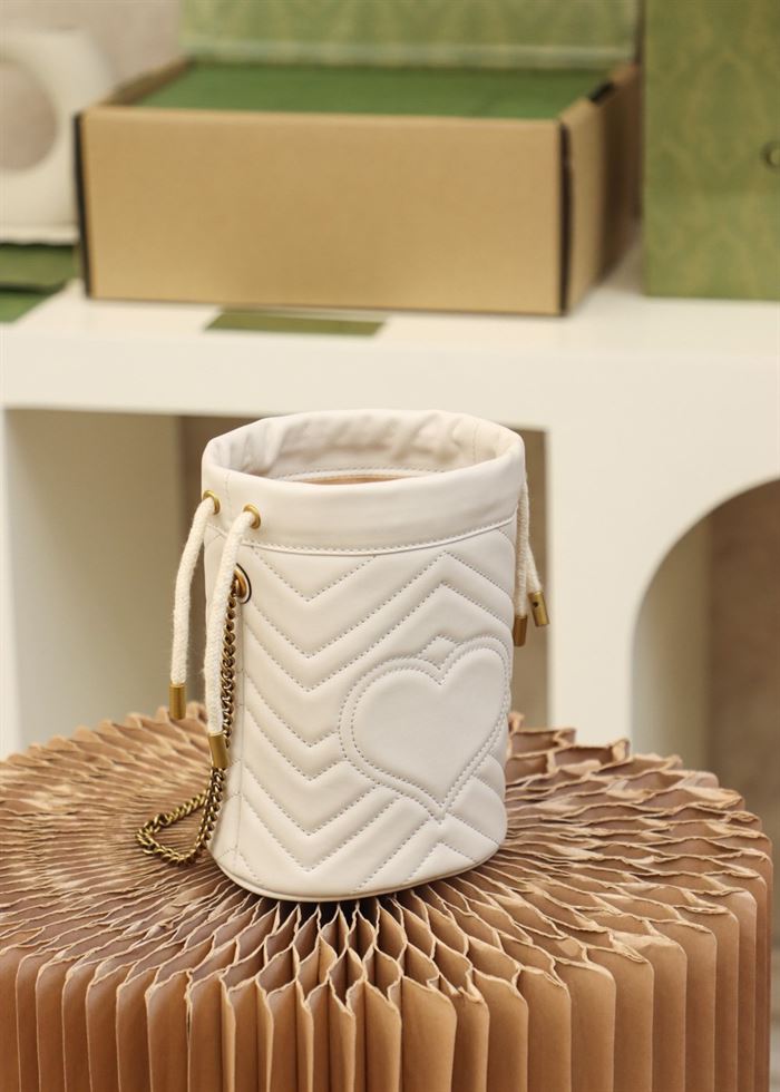 GG Marmont mini bucket bag White matelassé chevron leather – GB157