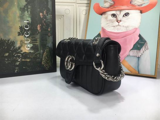 GG Marmont small shoulder bag Black matelassé leather – GB150
