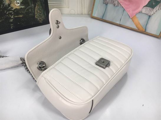 GG Marmont small shoulder bag White matelassé leather – GB151