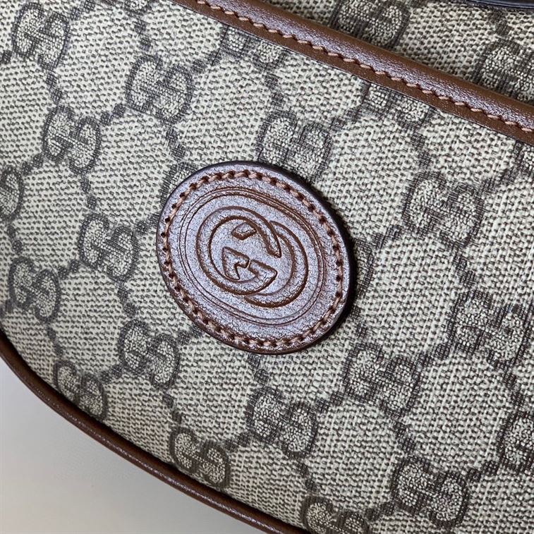 Half-moon-shaped mini bag with Interlocking G Beige and ebony – GB116