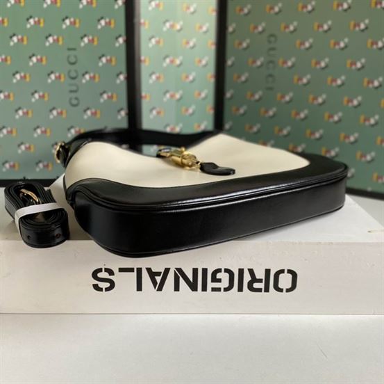 Jackie 1961 small shoulder bag White leather with black leather trim – GB119