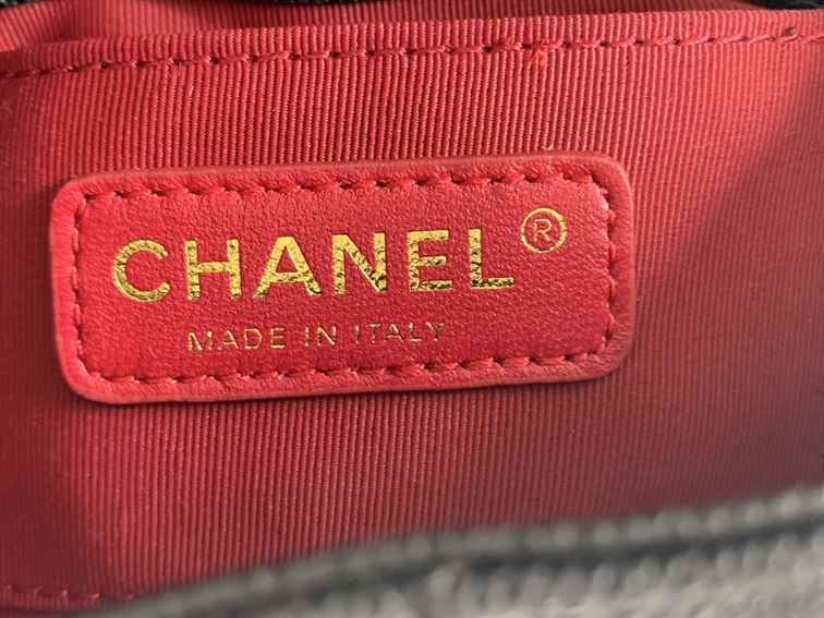 Chanel Mini Flap Bag Black Shiny Calfskin Gold-Tone Metal – CB046