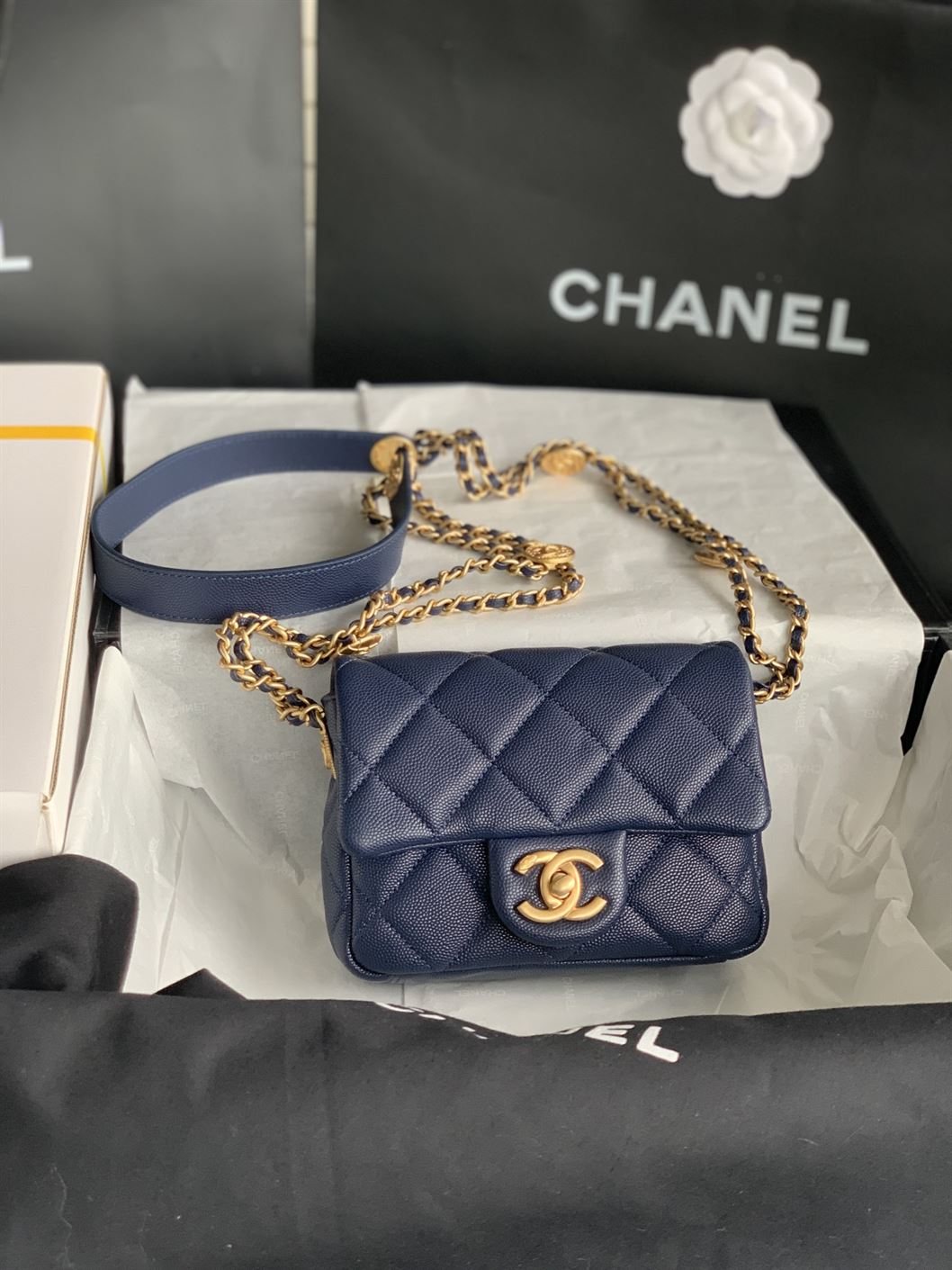 Chanel Mini Flap Bag Navy Blue Shiny Calfskin Gold-Tone Metal – CB044