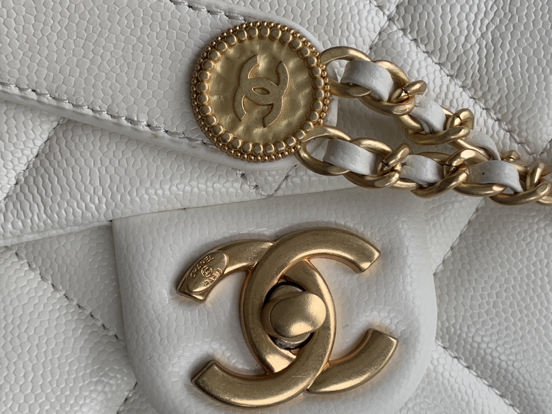 Chanel Mini Flap Bag White Shiny Calfskin Gold-Tone Metal – CB047