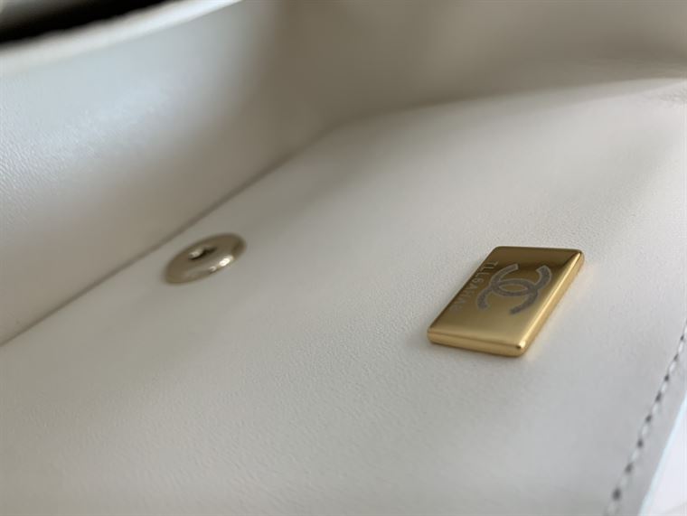 Mini Flap Bag Lambskin Gold-Tone Metal White – CB034