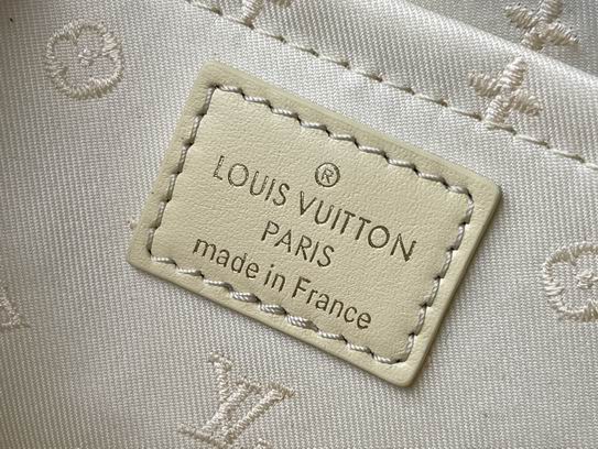 Louis Vuitton Alma BB Banana Yellow Quilted embroidered smooth calf leather – LB079