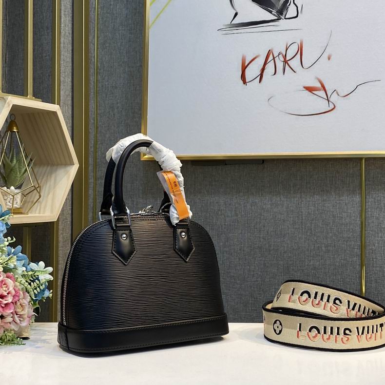Louis Vuitton Alma BB Black Epi grained leather – LB082