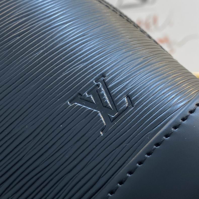 Louis Vuitton Alma BB Black Epi grained leather – LB082