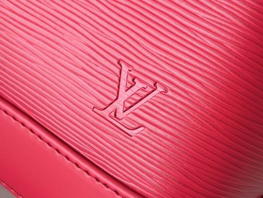Louis Vuitton Alma BB Dragon Fruit Epi grained leather – LB089