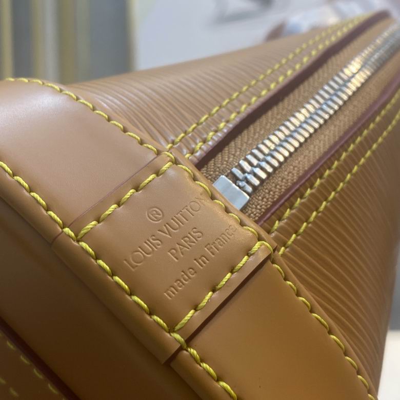 Louis Vuitton Alma BB Honey Gold Epi grained leather – LB083