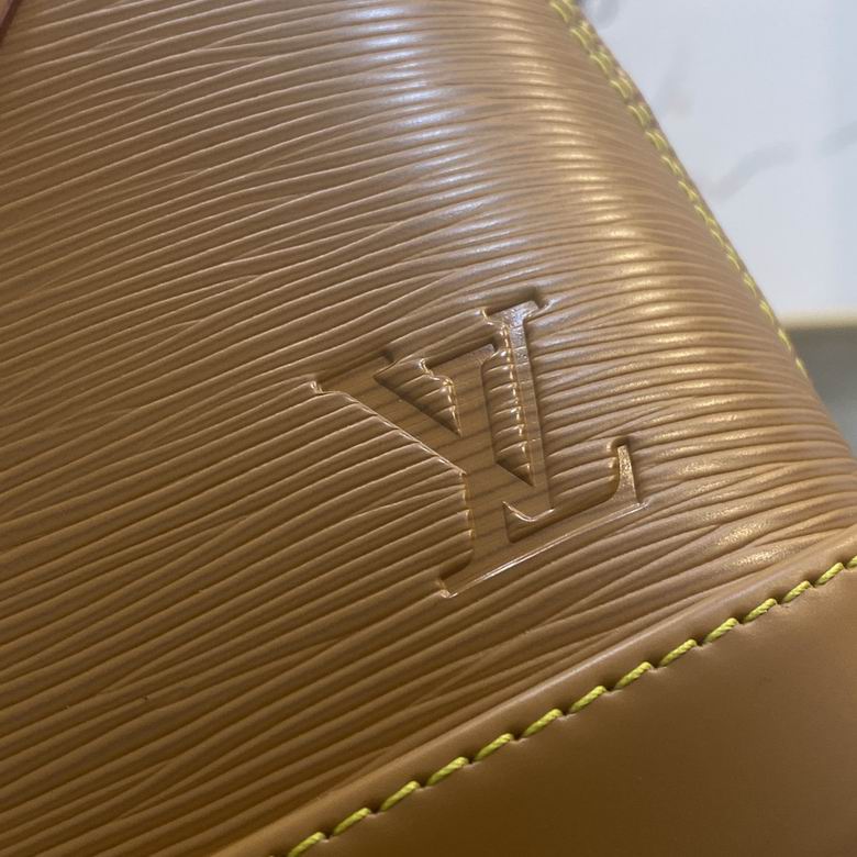 Louis Vuitton Alma BB Honey Gold Epi grained leather – LB083
