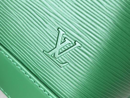 Louis Vuitton Alma BB Serpentine Green Epi grained leather – LB086