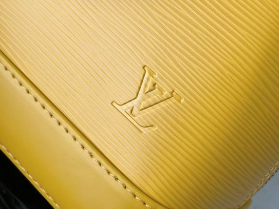 Louis Vuitton Alma BB Sunflower Yellow Epi grained leather – LB087