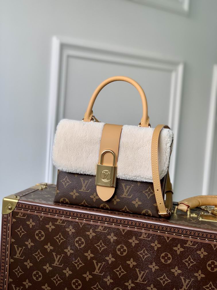 Louis Vuitton Locky BB Monogram canvas shearling – LB073