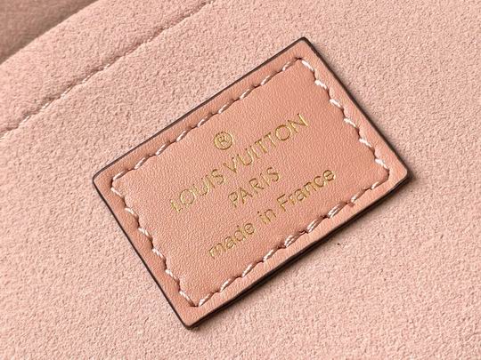 Louis Vuitton Locky BB Rose Poudré Monogram canvas cowhide leather – LB068