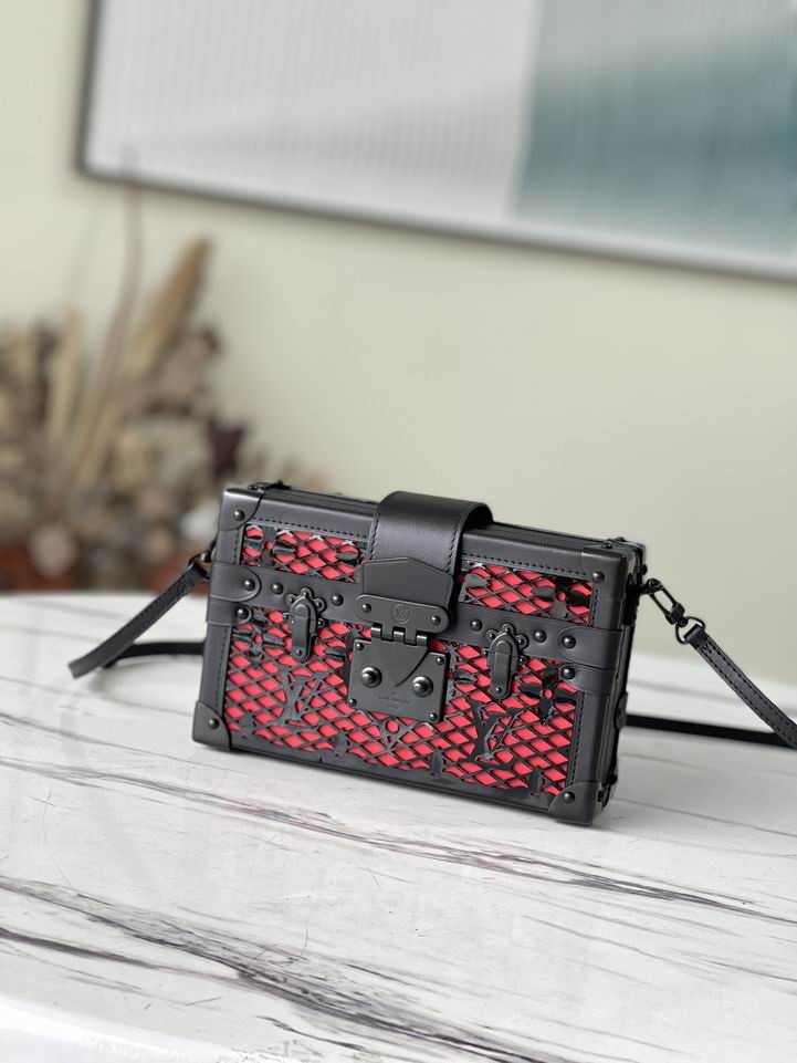 Louis Vuitton Petite Malle Black Red Patent calfskin – LB099