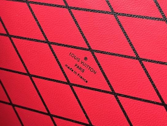 Louis Vuitton Petite Malle Black Red Patent calfskin – LB099