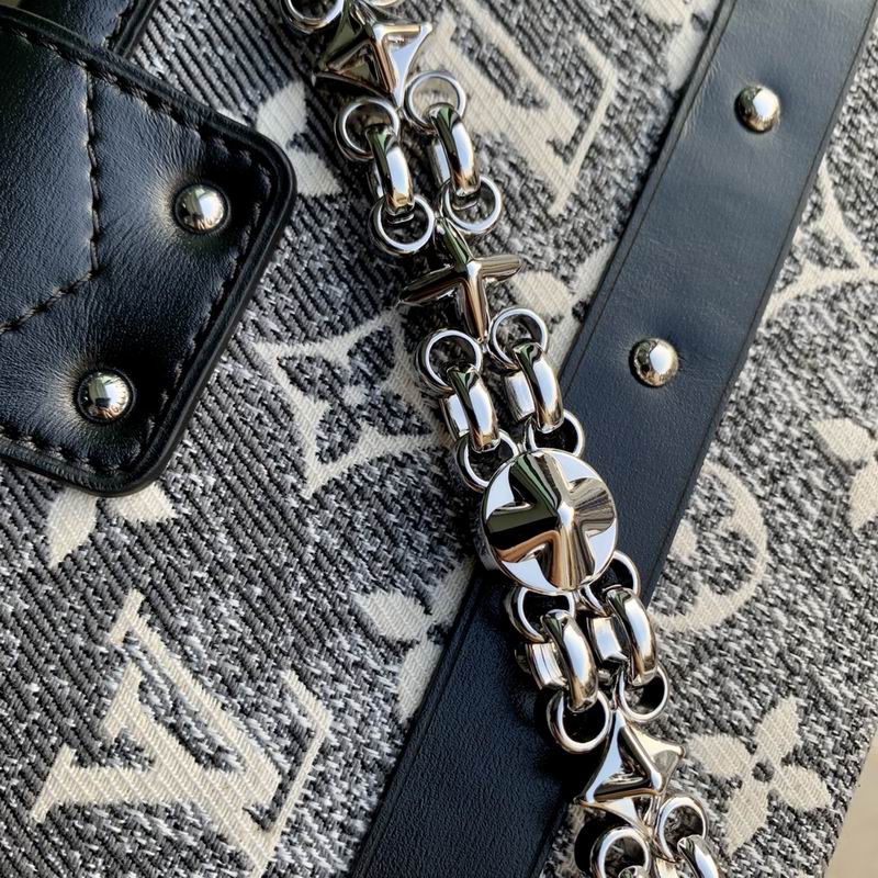 Louis Vuitton Petite Malle Gray Denim textile jacquard – LB101