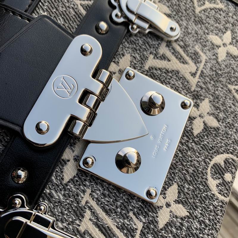 Louis Vuitton Petite Malle Gray Denim textile jacquard – LB101