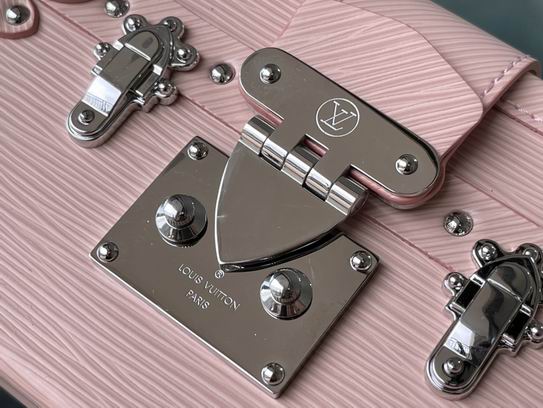 Louis Vuitton Petite Malle Pink Pearlescent Epi Leather – LB107