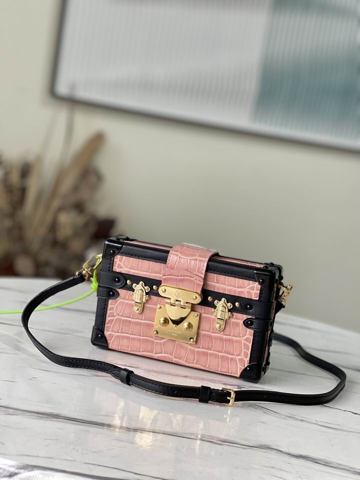 Petite Malle Rose Tourmaline Pink Brilliant Alligator leather – LB104