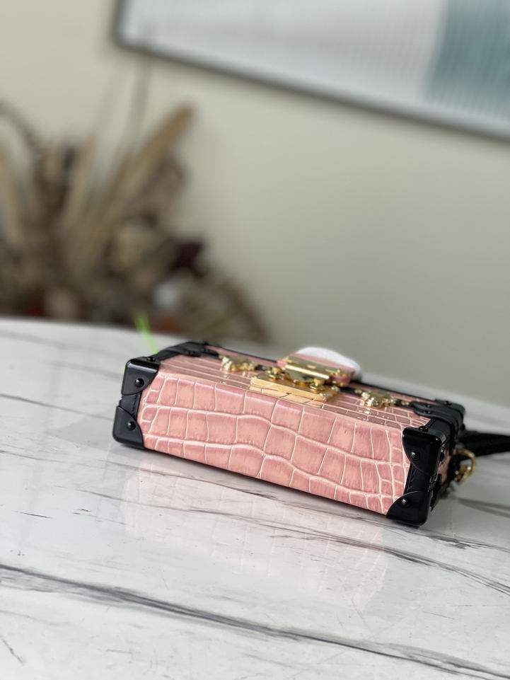 Petite Malle Rose Tourmaline Pink Brilliant Alligator leather – LB104