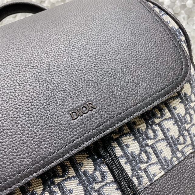 Saddle Backpack Beige and Black Grained Calfskin – DB091