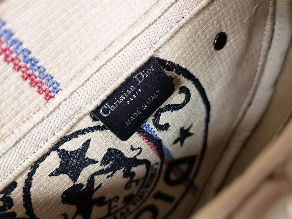 Saddle Bag Beige Jute Canvas Embroidered with Dior Union Motif – DB081