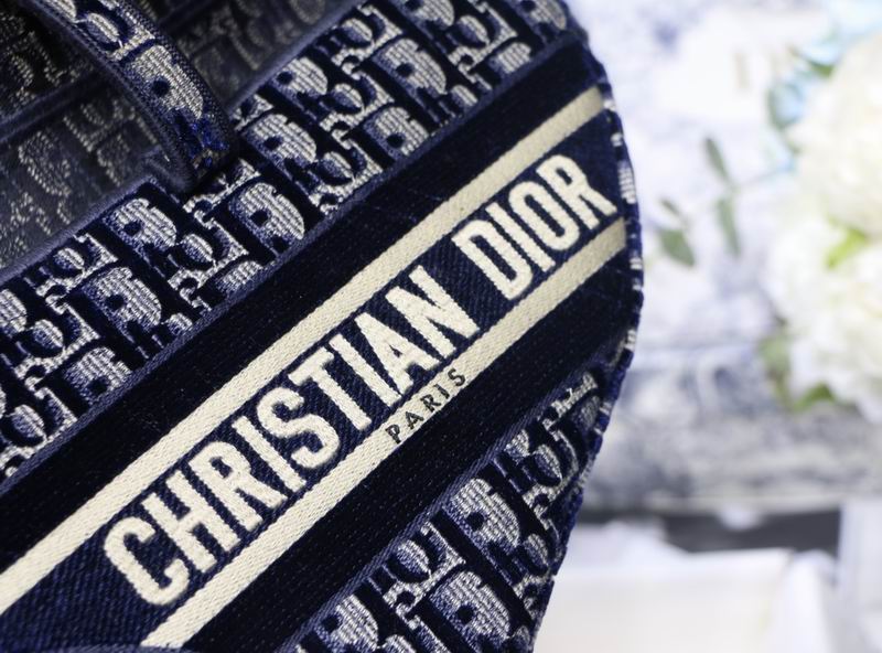 Saddle Bag Blue Dior Oblique Embroidery – DB075
