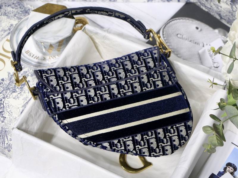 Saddle Bag Blue Dior Oblique Embroidery – DB075