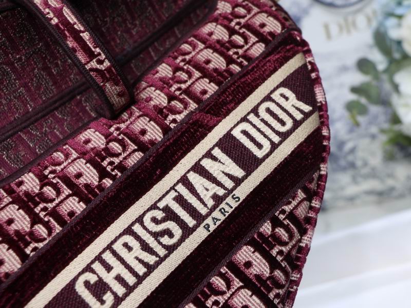 Saddle Bag Burgundy Dior Oblique Embroidered Velvet – DB077
