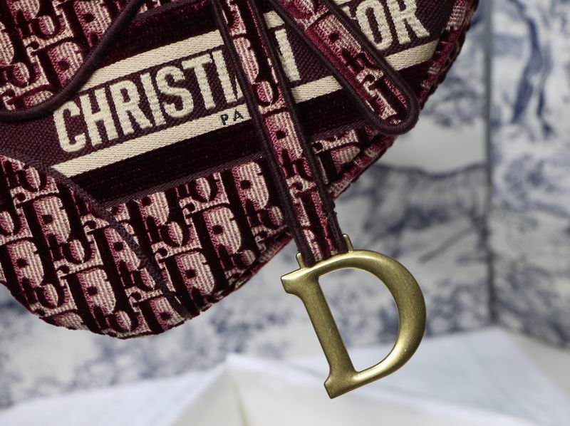 Saddle Bag Burgundy Dior Oblique Embroidered Velvet – DB077
