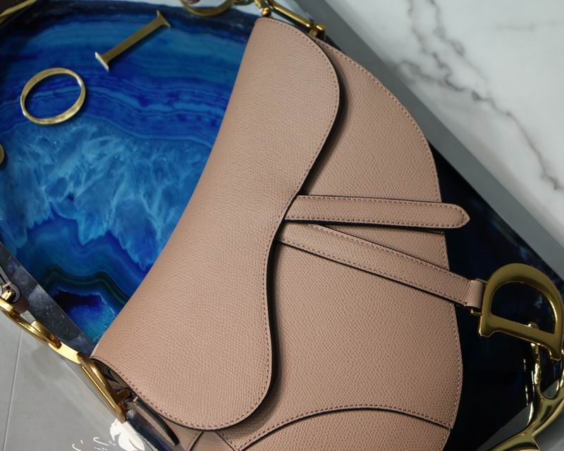 Saddle Bag With Strap Hazelnut Grained Calfskin – DB071
