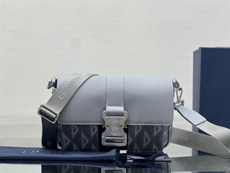 Dior Hit The Road Bag With Strap – DB103