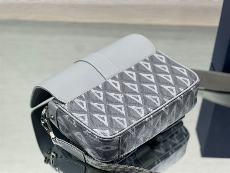 Dior Hit The Road Bag With Strap – DB103