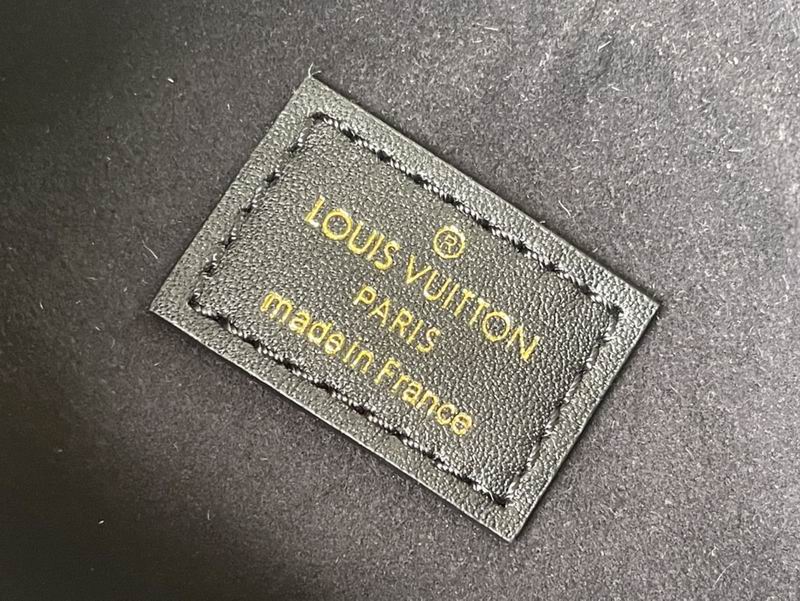 Louis Vuitton Loop Baguette Black Calfskin – LB116