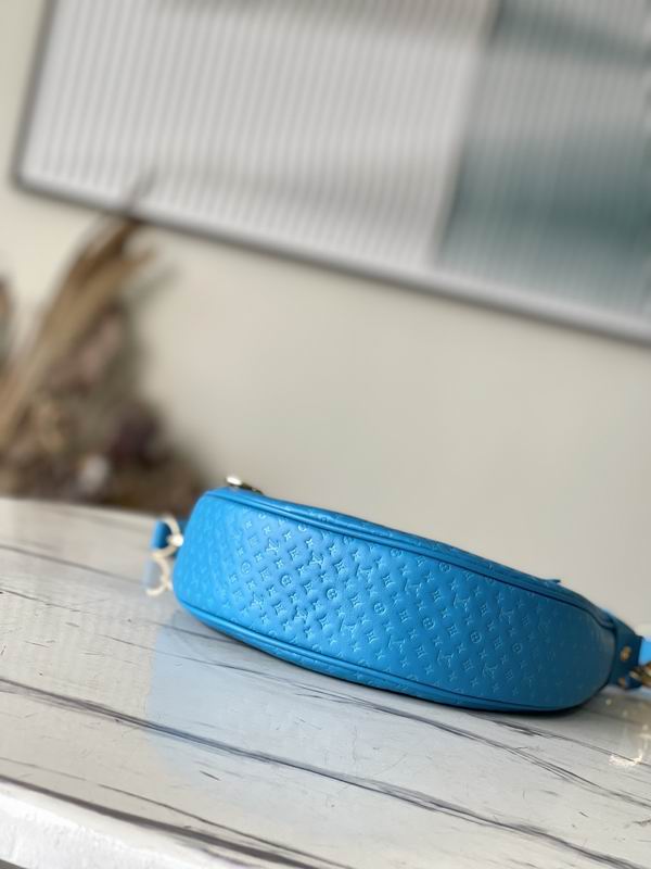 Louis Vuitton Loop Baguette Blue Calfskin – LB115